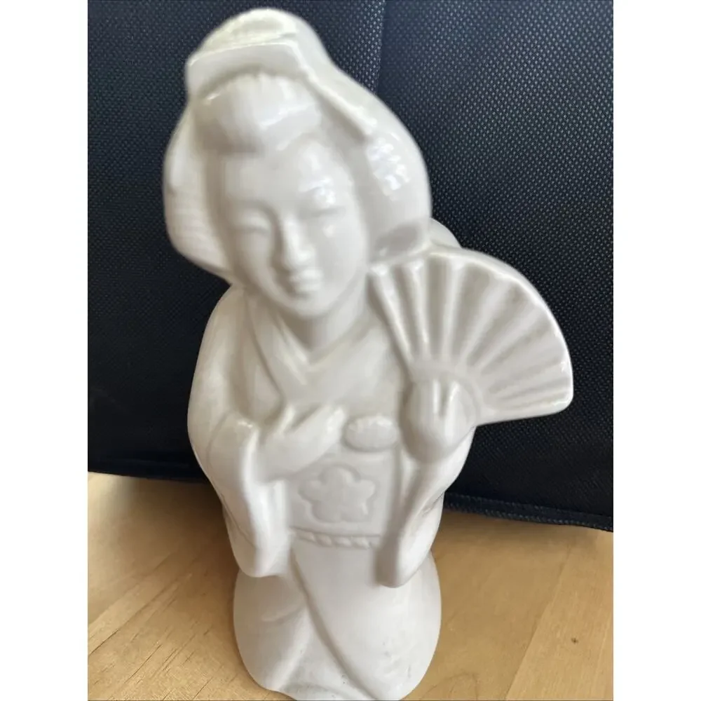 Retro Ceramic‎ White Geisha Tiki Mug Asian Figurine Cocktail Vintage